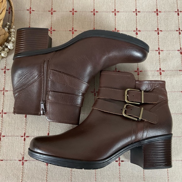 Clarks Collection Ultimate Comfort “Hollis Pearl” Mahogany Leather Ankle Boot 10 - Picture 6 of 7